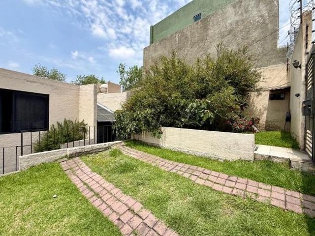 Casa en VENTA dentro de calle privada, Ciudad Brisa