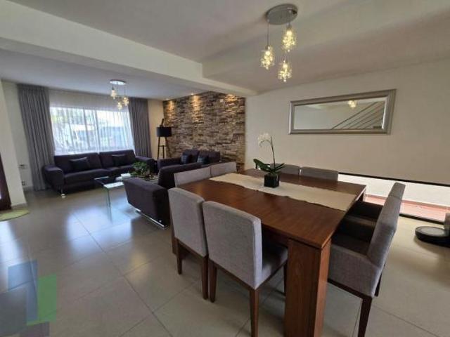 Casa en venta dentro de condominio, en Cumbres de Juriquilla