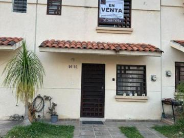 CASA EN VENTA DENTRO DE COTO CON ALBERCA, ALTA CALIFORNIA, TLAJOMULCO DE ZUÑIGA