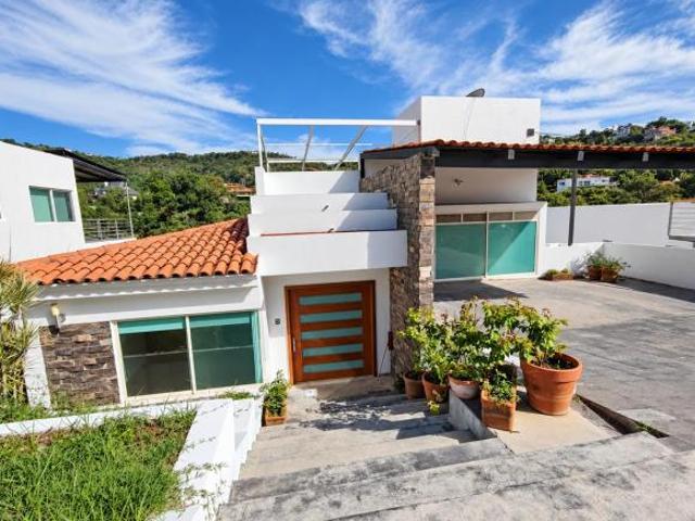 Casa en venta dentro de coto en Las Cañadas