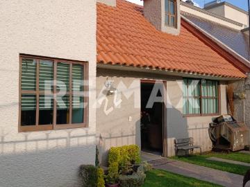 Casa en VENTA dentro de fraccionamiento, San Pedro Totoltepec, Toluca, Estado de Mexico