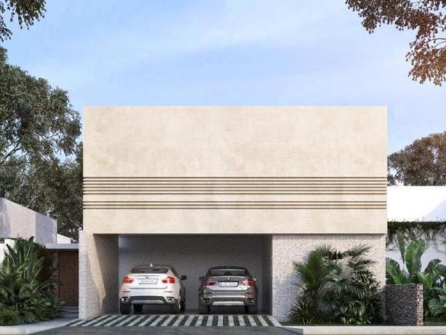 Casa en venta dentro de privada y con habitación en planta baja