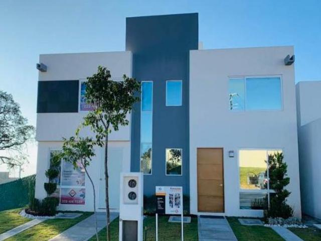 Casa En Venta dentro del Fraccionamiento Lomas del Pedregal Galaxia la Calera en Puebla