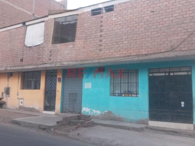 Casa En Venta Dos Pisos Sjl