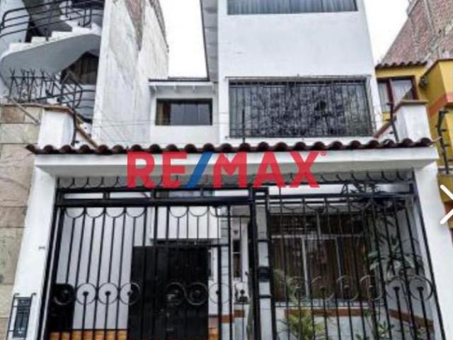 Casa En Venta – Excelente Ubicación En Surco  Zona Estratégica