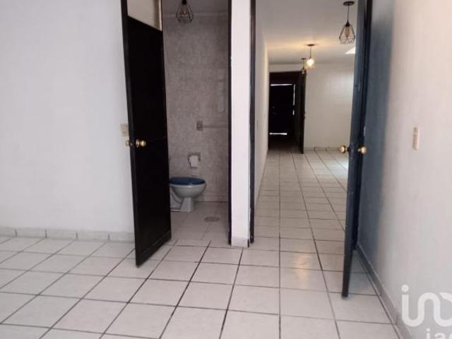 Casa en Venta: ¡Excelente Inversión a Solo 1 Cuadra de La Voz!