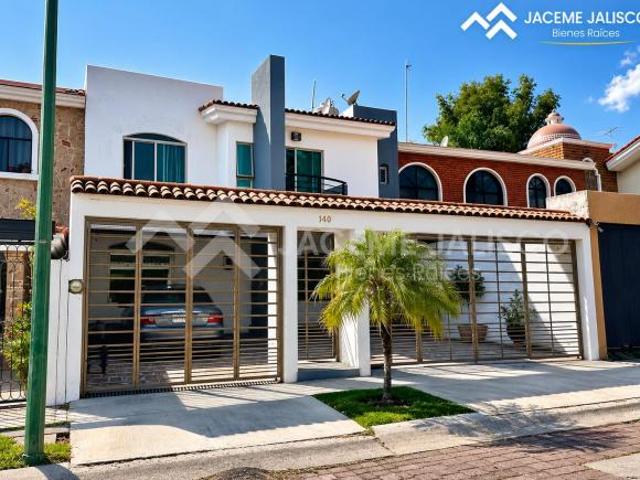 Casa en Venta El Palomar Primera Sección