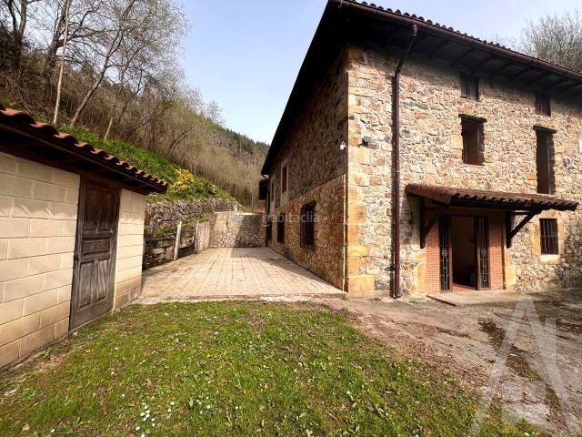Casa en venta en Munitibar Arbatzegi Gerrikaitz. IMPONENTE CASERIO EN EL BALCÓN DE BIZKAIA. Casas Munitibar Arbatzegi.
