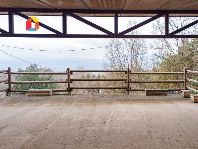 Casa en venta en Muntanyola. CASA INDEPENDIENTE CON EL 53 DE LA OBRA EJECUTADA EN MUNTANYOLA. Casas.