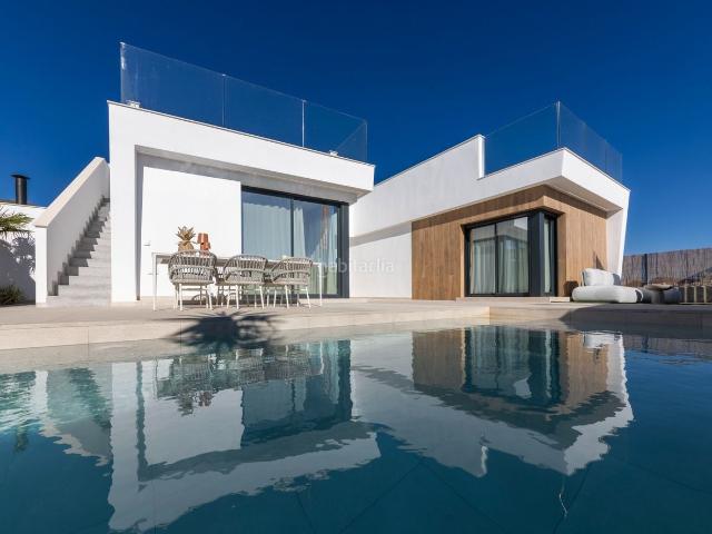 Casa en venta en Murcia, Baños y Mendigo. Has visto el vídeo? Ya se han vendido 8!Villa Independiente con mucho espacio exterior.Entre el Mar Menor y Murcia, con vistas des. Casas.