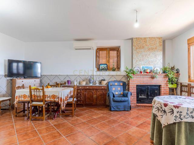 Casa en venta en Murtas Granada Belleza,paz y vistas sin igual: tu próximo hogar te espera