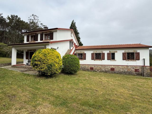 Casa en venta en Muxía. FANTASTICA VILLA DE PUEBLO. Casas.