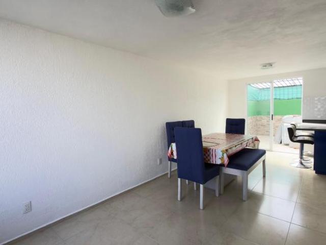 Casa en Venta en muy buen estado de conservación, la casa está ubicada en Zinacantepec