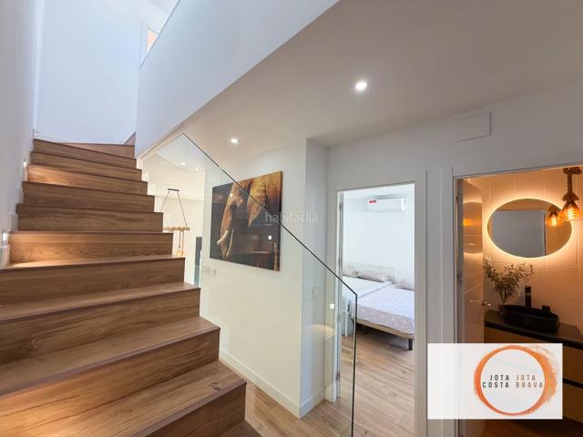 Casa en venta en Maçanet de la Selva, Residencial Park. CASA REFORMADA CON 4 HABITACIONES Y 3 BAÑOS EN MAÇANET. Casas Maçanet de la.