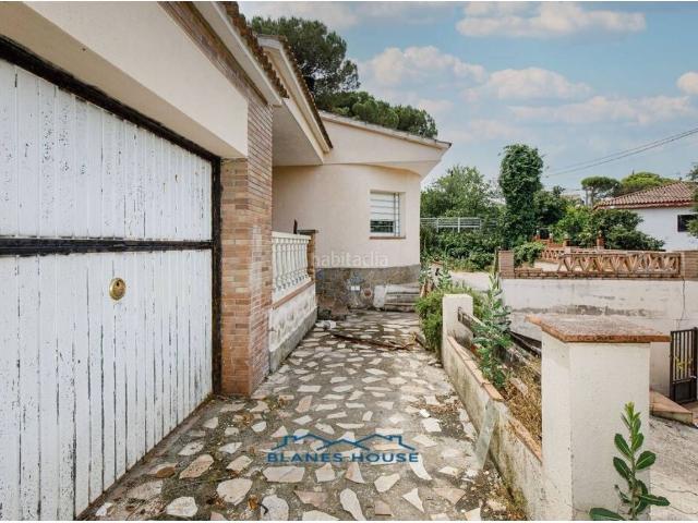 Casa en venta en Maçanet de la Selva, Residencial Park. en venta en Comajuliana. Casas Maçanet de la.