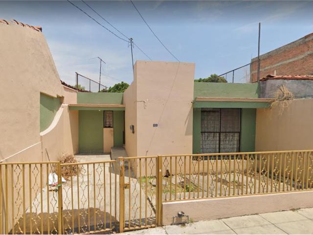 Casa en venta en Magisterial, Colima, Colima