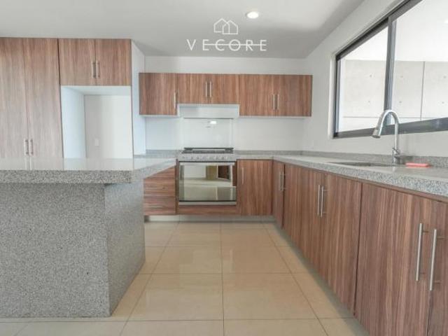 CASA EN VENTA EN MADEIRAS 2, CAPITAL NORTE, ZAPOPAN