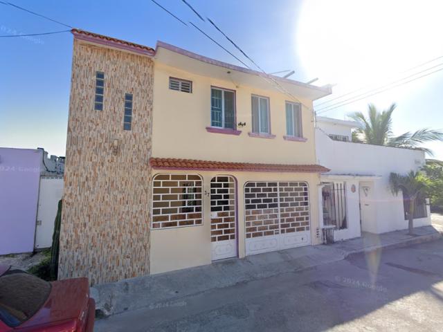 CASA EN VENTA EN MADERAS