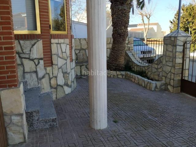 Casa en venta en Madrigueras. CHALET EN VENTA EN MADRIGUERAS ALBACETE. Casas.