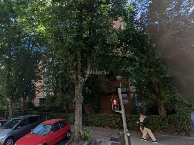 Casa en venta en Madrid, Vinateros. Casas.