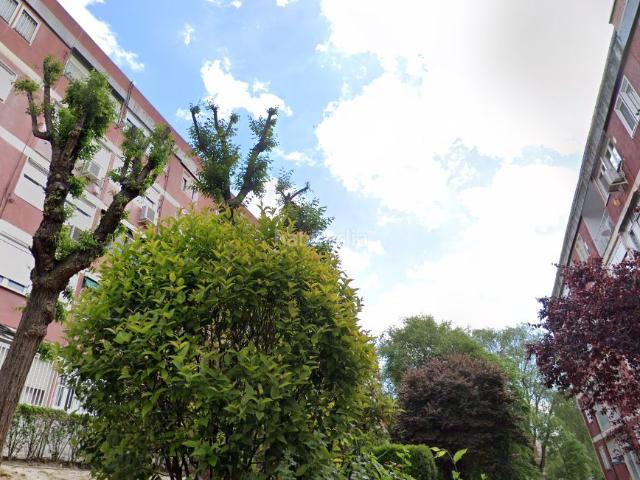 Casa en venta en Madrid, Vinateros. Casas.