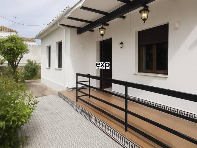 Casa en Venta en Madroñera