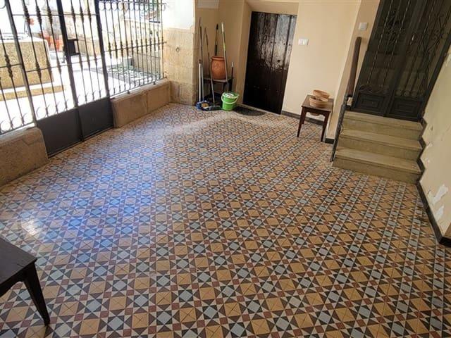 Casa en venta en Madroñera, Cáceres