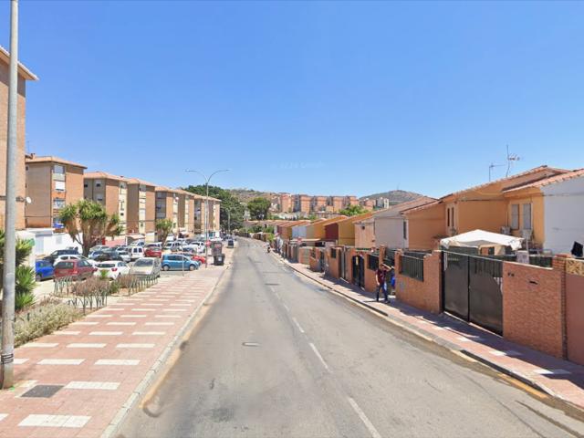 Casa en venta en Málaga, Málaga en Calle Doctor Muguerza Bernal