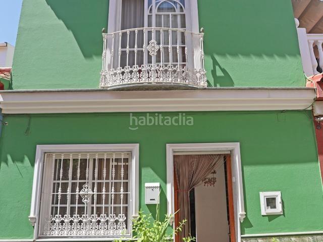 Casa en venta en Málaga, Parque Ayala Jardín de la Abadía Huelín. Encantadora casa mata en el corazón de Huelin. Casas.