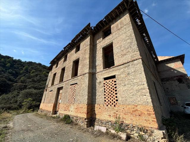 Casa en venta en Málaga, Pinares de San Antón. Obra parado en venta en Lo Llanes en Los Montes de Málaga. Casas.