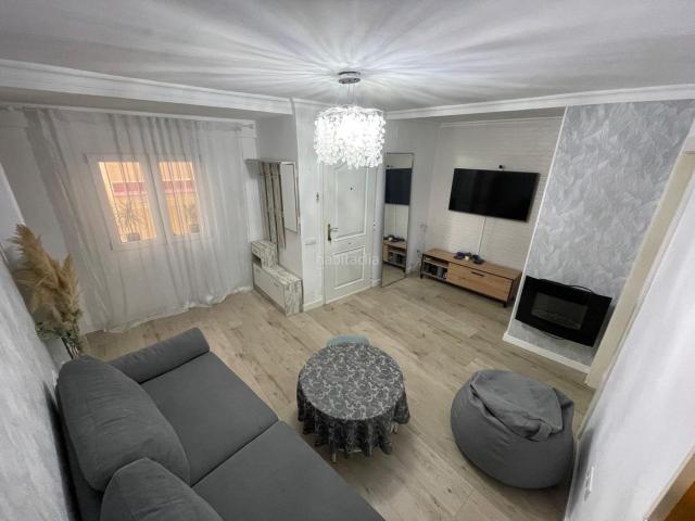 Casa en venta en Málaga, San Alberto La Alcubilla Florisol. Casa reformada son Solárium en Granja de Suárez. Casas.