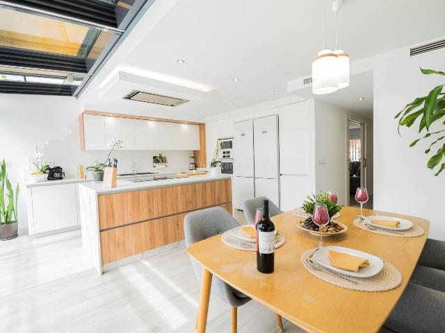 Casa en venta en Málaga, San Alberto La Alcubilla Florisol. Preciosa casa a la venta en Málaga. Casas.