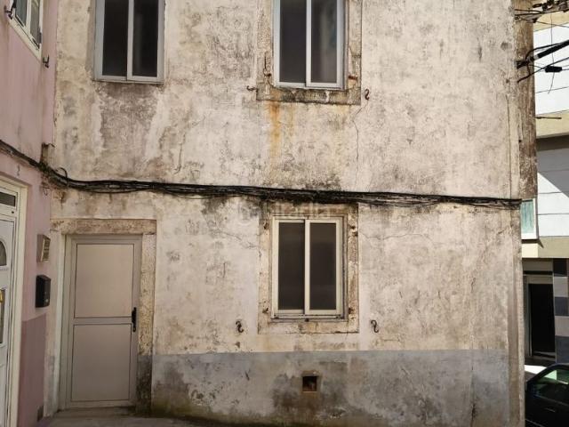Casa en venta en Malpica de Bergantiños. Preciosa casa de pueblo para reformar. Casas Malpica de.