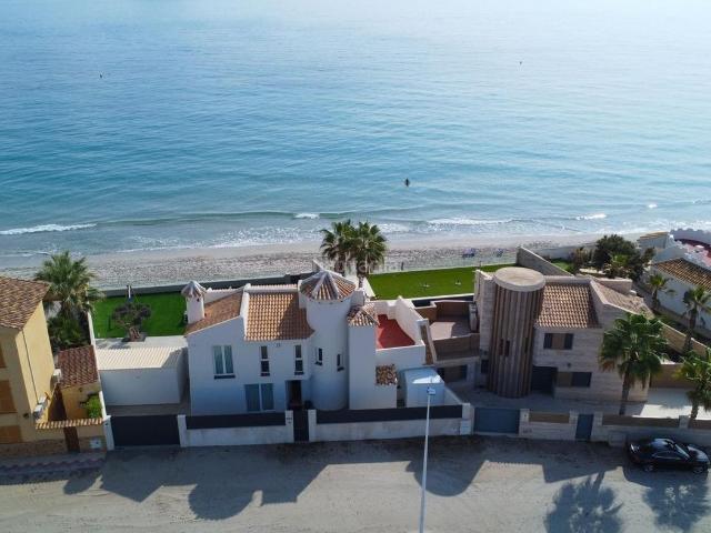 Casa en venta en Manga del Mar Menor La, Zona Galúa Calnegre. Casas Manga del Mar Menor.