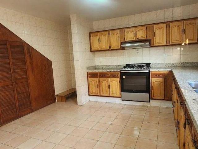 Casa en Venta en Mansiones del Valle | 3 Recámaras + Estudio Excelente Ubicación