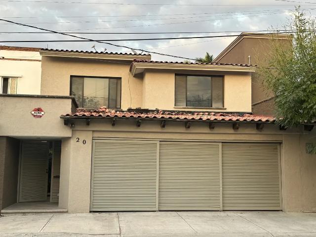 Casa en Venta en Mansiones del Valle, Querétaro Amplia y Bien Ubicada
