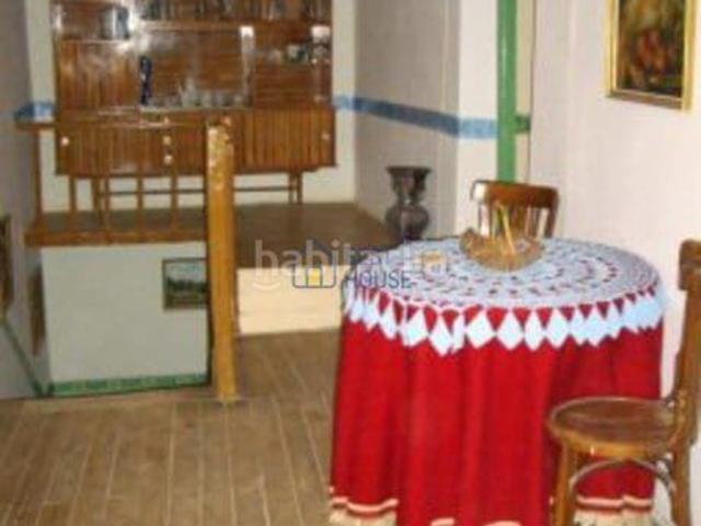 Casa en venta en Mansilla Mayor. Casa de pueblo para reformar en Villamoros de Mansilla. Casas Mansilla.