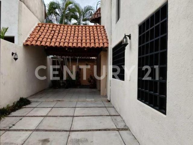 Casa en venta en Manzanillo,Colima