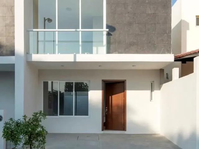 Casa en venta en Manzanillo Colima | 3 recámaras y excelente ubicación ?