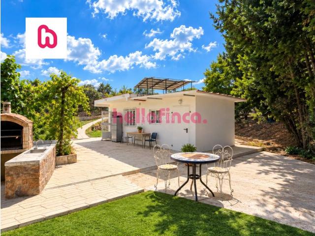 Casa en venta en Masquefa. Amplio terreno con casa construida en Masquefa. Casas.