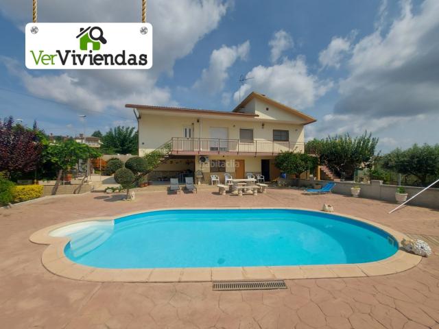 Casa en venta en Masquefa. Bonita casa con piscina. Casas.