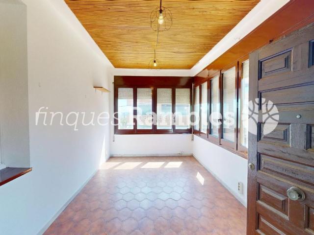 Casa en venta en Masquefa. ESPECTACULAR CASA CON JARDÍN EN PLENO CENTRO DE LA BEGUDA ALTA MASQUEFA. Casas.