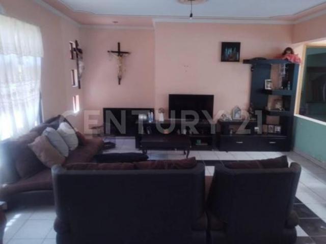 Casa en venta en Maravillas.J.M. Ags