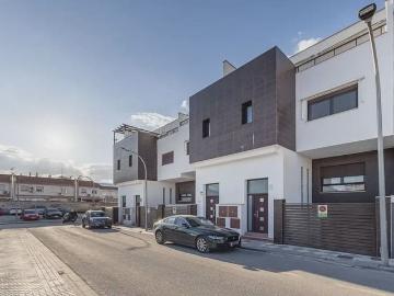 Casa en venta en Maracena, Granada