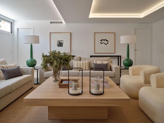 Casa en venta en Marbella, Valdeolletas Las Cancelas Xarblanca. Bienvenidos a Jazmines14, un conjunto de 8 villas independientes en Marbella con un diseño innovador.. Casas.