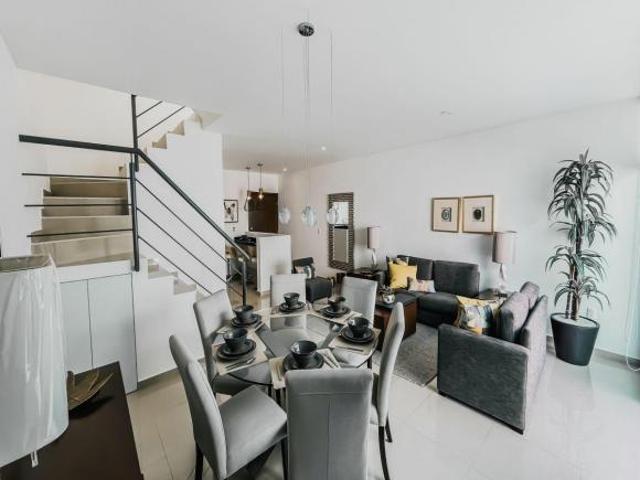 CASA EN VENTA EN MARIANO OTERO