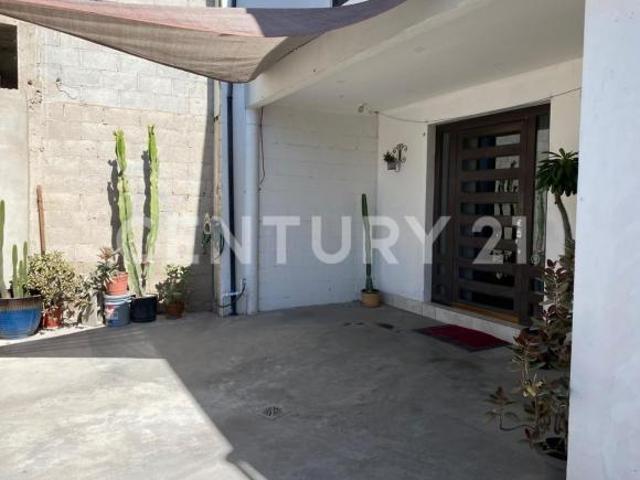 CASA EN VENTA EN MARIANO MATAMOROS SUR, TIJUANA B. C