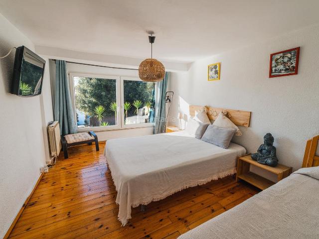 Casa en venta en Marina de Cudeyo. Oportunidad única en Elechas, Marina de Cudeyo! Casa con Bar Reformado y Potencial Turístico. Casas Marina de.