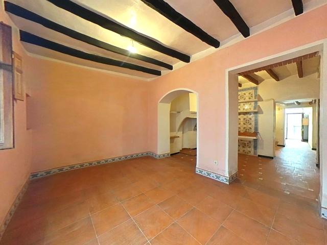 Casa en venta en Marines para reforma integral – Gran potencial