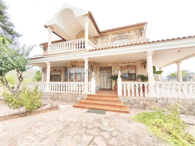 Casa en venta en Marjaliza. Casa en VENTA en Marjaliza en el Parque Nacional de Cabañeros en los Montes de Toledo. Casas.